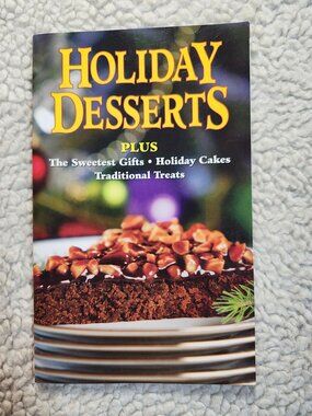 Holiday Desserts Cookbook LW Press 2005 Paperback Holiday Cakes Treats Recipes